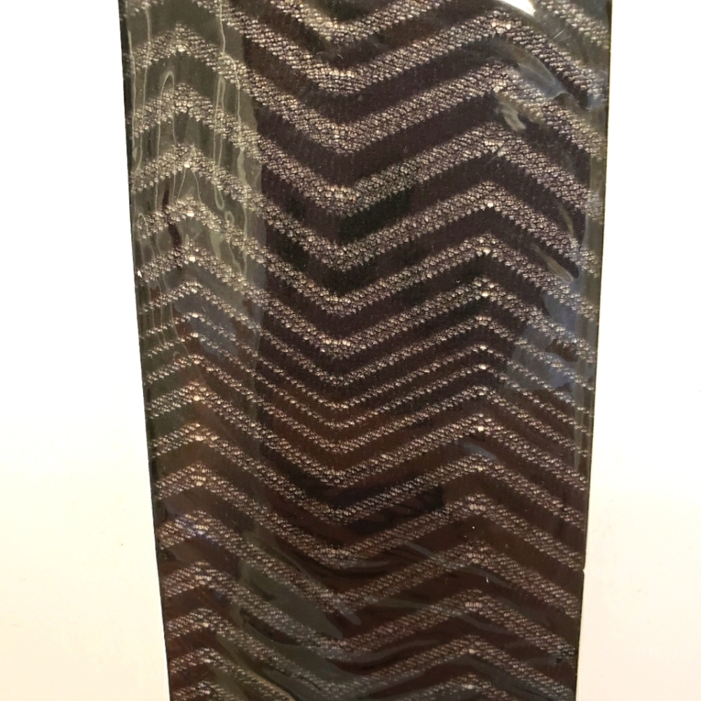 HANES 2 Pairs of Black Patterned Silk Reflections Sheer Fashion Tights--NWT--EF - Picture 4 of 9